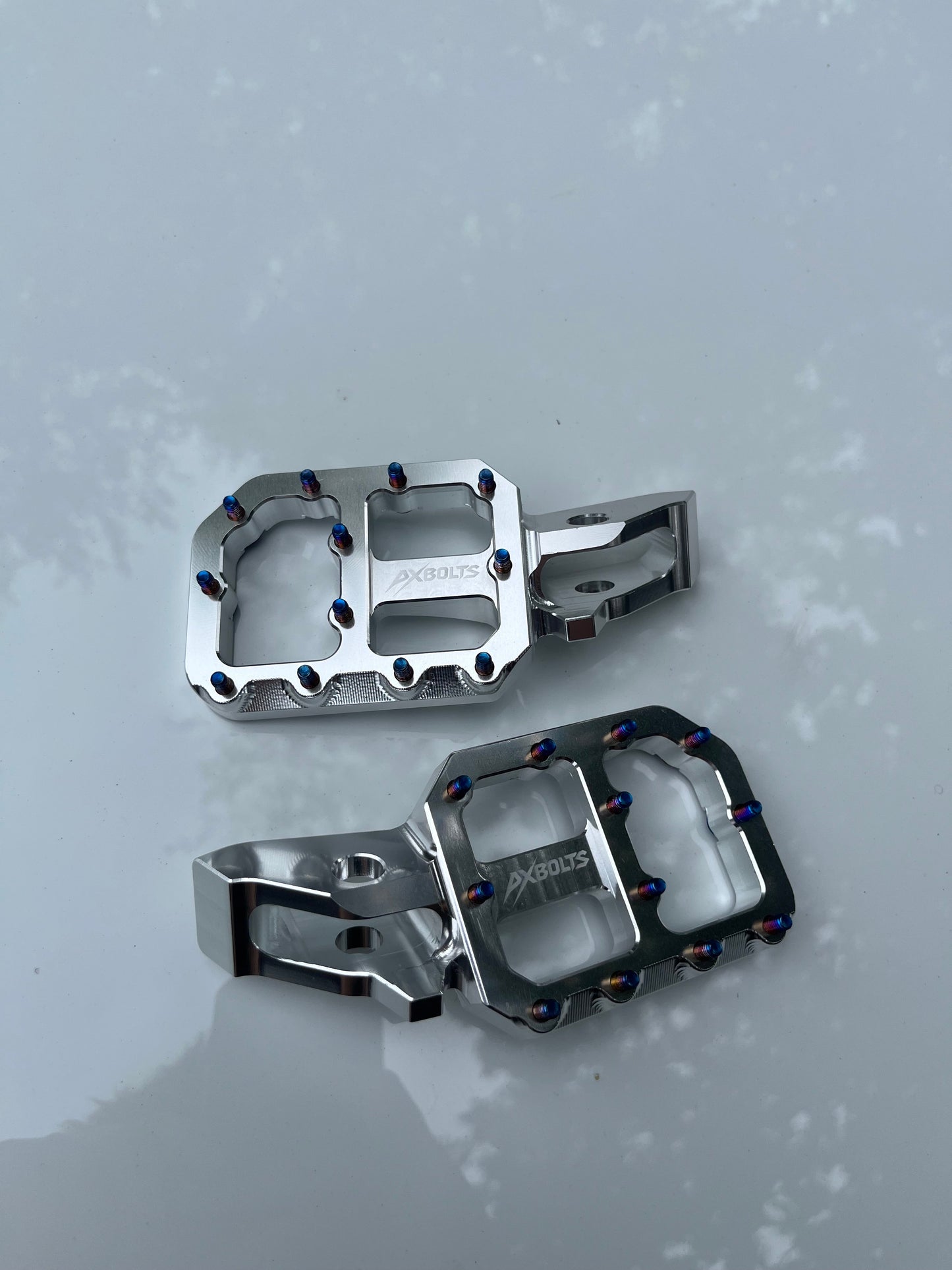 Surron Ultra Bee Titanium Footpegs