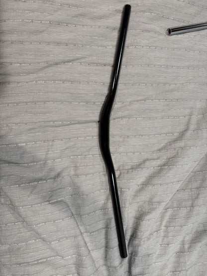 BLACK GLOSSY HANDELBARS